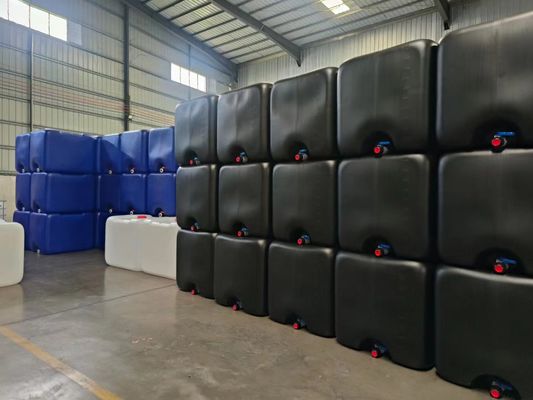 1000 litros IBC Cage exterior de acero galvanizado y contenedor interno negro para la industria química