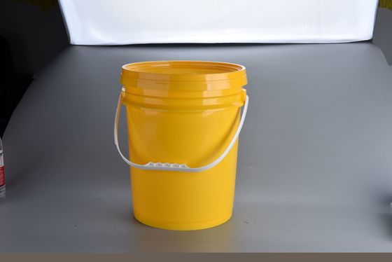 Cubo de pintura de plástico personalizable de 18L para envases químicos con varios tamaños disponibles